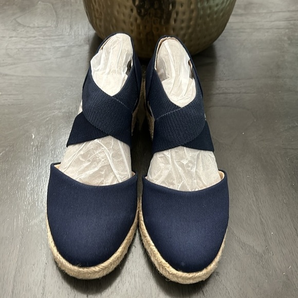 LIFESTRIDE Womens Keaton Round Toe Wedge Slip On Espadrille Shoes (WIDE) - Picture 4 of 8